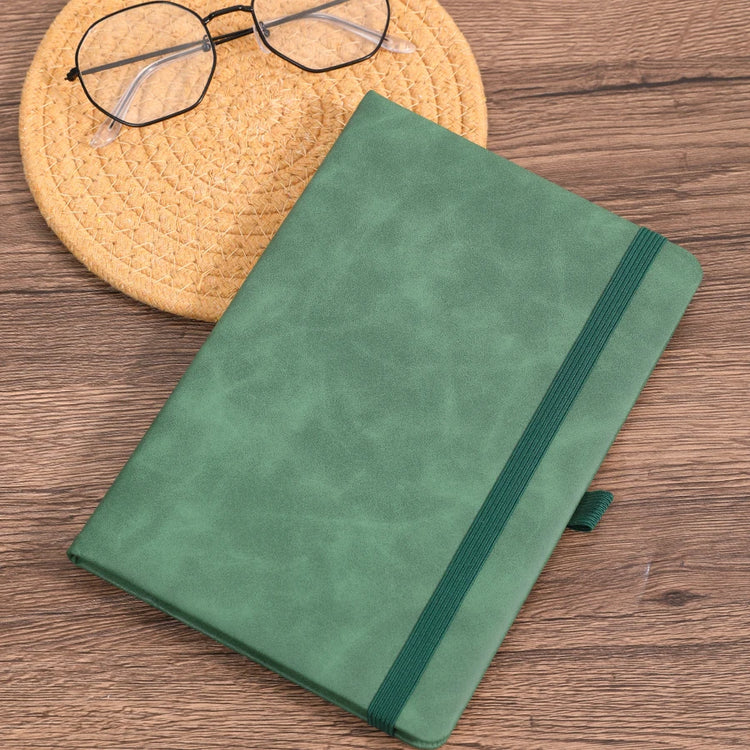 Magnifique carnet de notes ligné avec couverture imitation cuir, élastique de maintien, marque-page, idéal pour journal personnel, carnet de voyage, idées, notes et listes de tâches, 14,8×21cm. Livraison offerte !