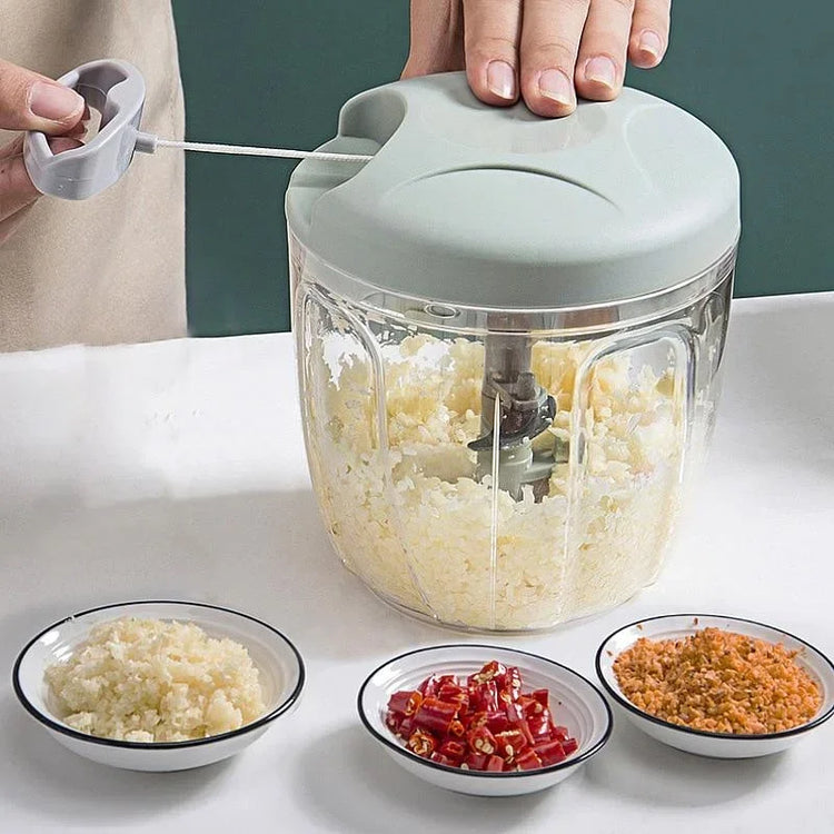 Hachoir manuel avec lames ultra tranchantes en acier inoxydable – Coupe rapide, uniforme et sans effort – Idéal pour légumes, oignons, viande, ail et herbes – Nettoyage facile. Livraison prioritaire offerte !