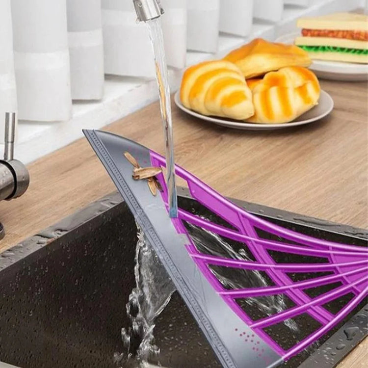 Balai magique en silicone 2-en-1, essuie-glace et ramasse-poussière, élimine l’eau, la mousse, les poils et poussières sans traces ni enchevêtrement, matériau résistant et facile à laver, idéal sols, vitres et salle de bain. Livraison offerte !