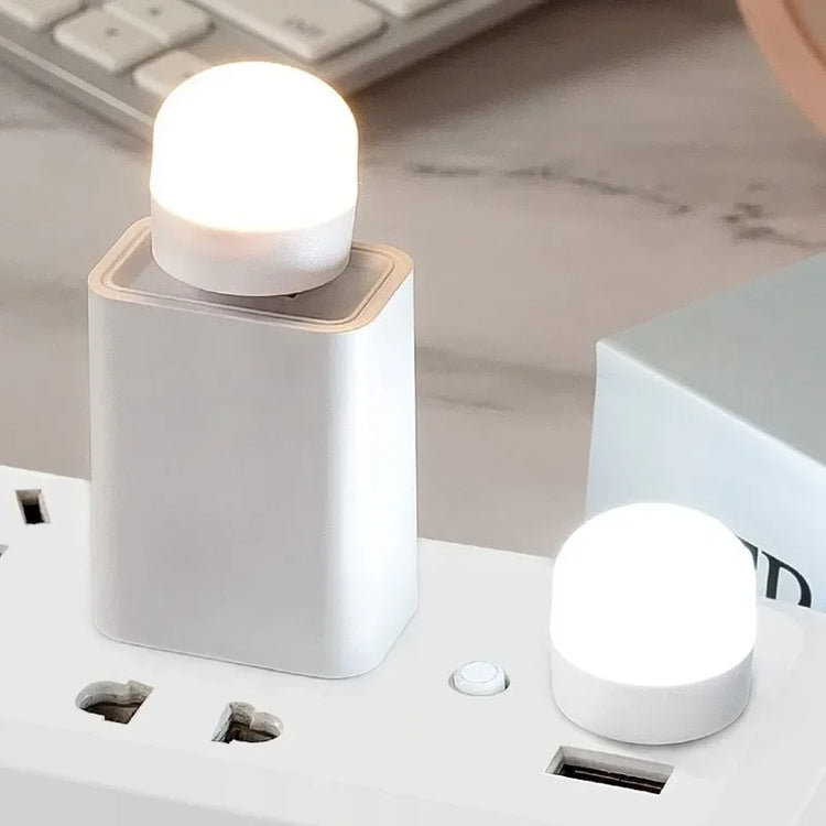 Lot de veilleuses LED USB mini – Lumières d’ambiance portables à faible consommation, lumière blanche ou jaune, design compact et élégant, idéales pour voiture, chambre, couloir, etc. Livraison prioritaire offerte !