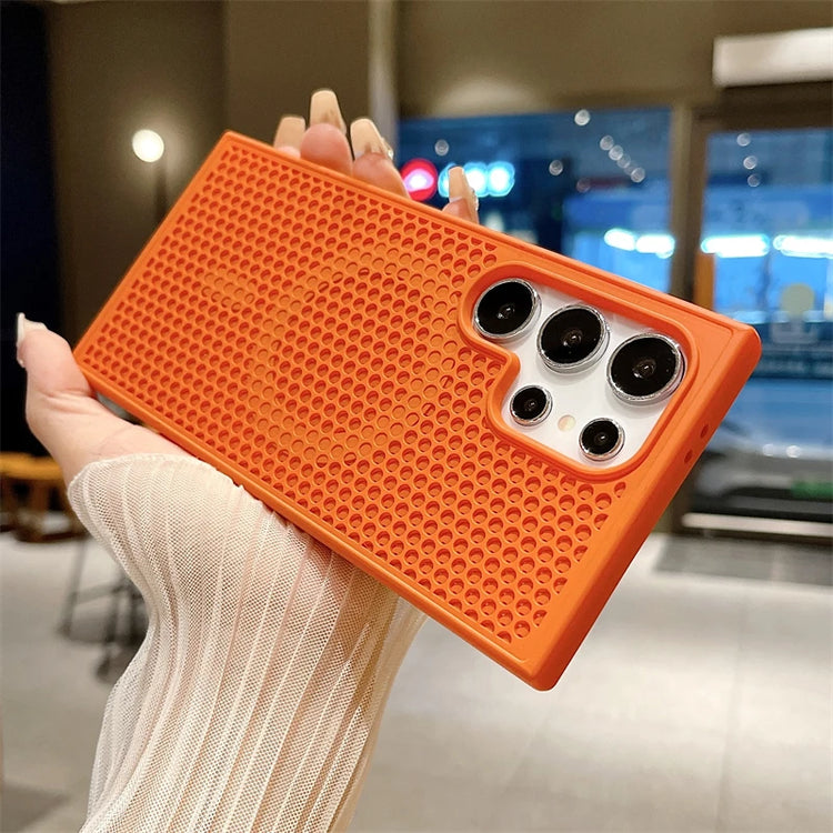 Ingénieuse coque magnétique alvéolée ultra-rafraîchissante pour Samsung Galaxy avec dissipation de la chaleur, dos rigide respirant compatible MagSafe, protection totale et design haute performance. Livraison prioritaire offerte !