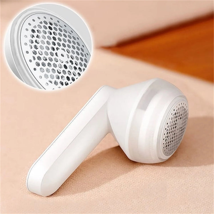 Puissant rasoir électrique rechargeable anti-peluches, anti-bouloches, câble USB inclus. Redécouvrez la beauté de vos vêtements sans les remplacer. Achat sensé et économique. Produit Premium. La livraison est offerte !