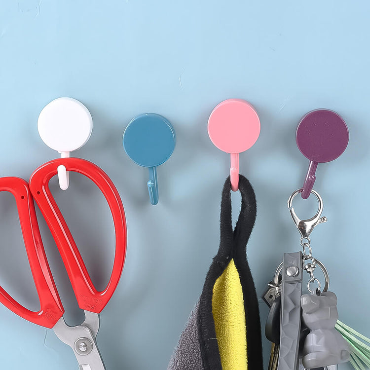 Jolis crochets auto-adhésifs, autocollants à très forte adhérence, des centaines d’utilisations possibles (cuisine, baignoire, chambre, placards, voiture, bureau, etc). La livraison est offerte!