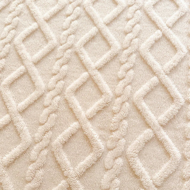 Drap-housse d’hiver en polaire épaisse, ultra-doux et chaleureux, maintien parfait grâce à son pourtour extensible, confort cocooning pour nuits froides, qualité supérieure 500 fils, idéal pour l’automne et l’hiver. Livraison offerte !