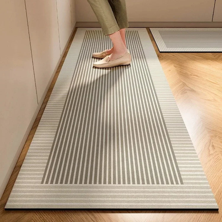 Élégant tapis de cuisine, tons sable, super absorbant, antidérapant, confortable et anti-fatigue pour vos pieds, chevilles et jambes. La livraison prioritaire est offerte !