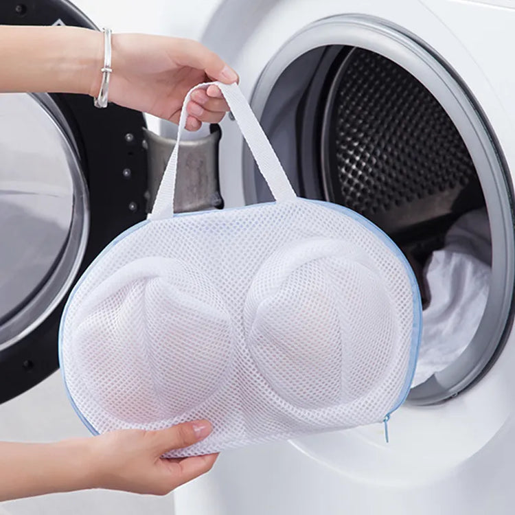 Sac à linge pour soutien-gorge, anti-déformation, poche en maille pour machine à laver. Idéal pour vos soutiens-gorge, et convient également pour tous vos petits vêtements délicats. La livraison est offerte !