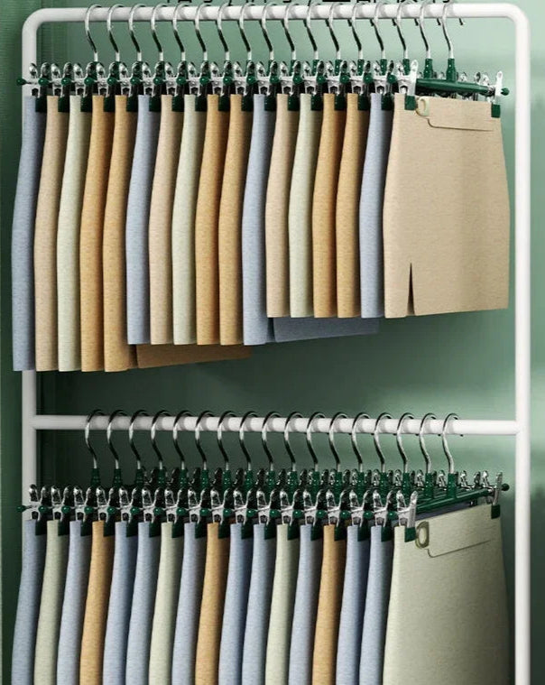 Lot de 10 cintres à clips réglables en acier inoxydable, antidérapants et infroissables, robustes et durables, idéal pour pantalons, jupes, shorts et vêtements lourds, gain de place garanti dans votre placard. Livraison offerte !