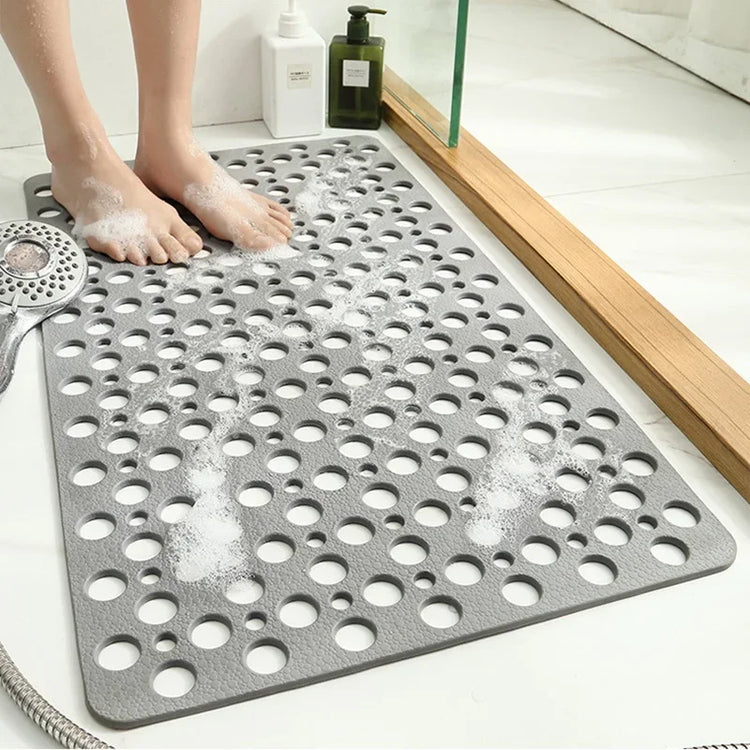 Tapis antidérapant pour la baignoire avec ventouses, hautement sécuritaire, pour une expérience de douche sûre et confortable. 75x43cm, gris. Produit Premium. La livraison est offerte !