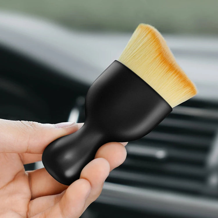 Fabuleuse brosse de nettoyage d'intérieur de voiture, poils super doux, brosse de dépoussiérage pour les bouches d'aération, la console centrale, le tableau de bord, et toutes les zones difficiles d'accès. La livraison est offerte !