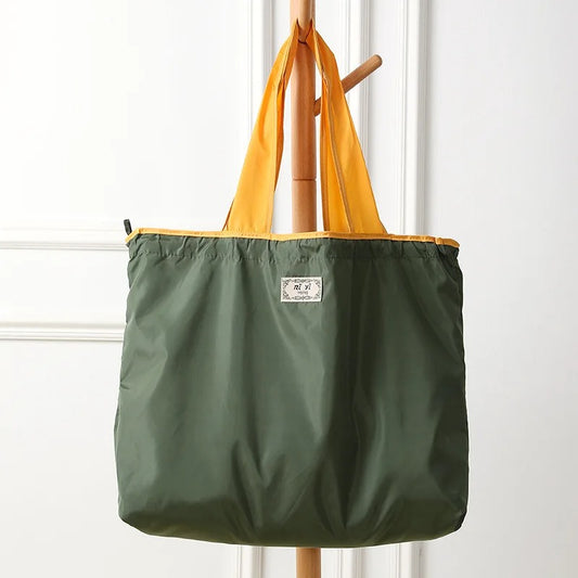 Grand sac shopping pliable et réutilisable en tissu léger – Cabas bicolore à anses longues pour courses, sport, yoga, week-end ou travail – Fermeture par cordon coulissant. La livraison prioritaire est offerte !
